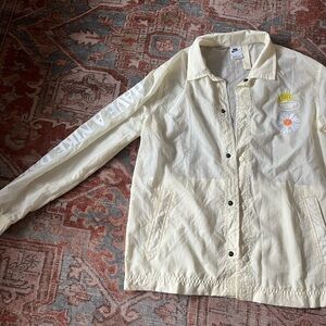 Nike wind breaker